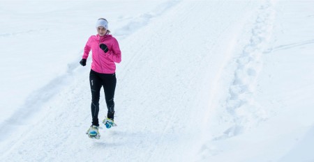 Hardlopen op sneeuwschoenen (snowshoe running)